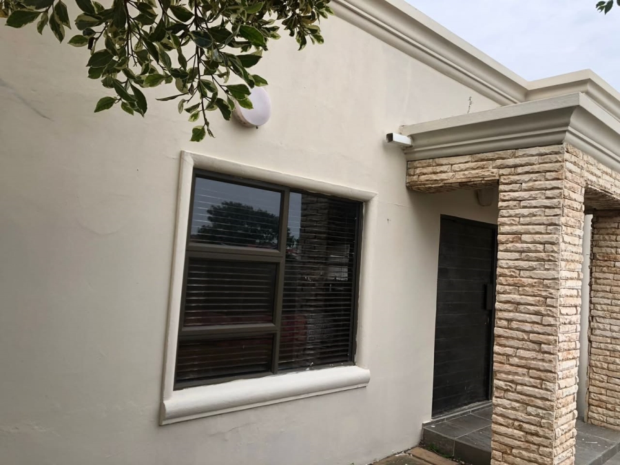 3 Bedroom Property for Sale in Algoa Park Eastern Cape